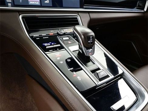 Used 2018 Porsche Panamera 4S image 11