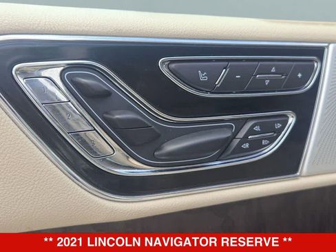 Used 2021 Lincoln Navigator Reserve w/ Luxury Package AWD/4WD image 16