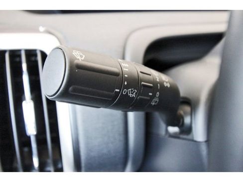 Used 2025 Ford Expedition Active AWD/4WD image 17