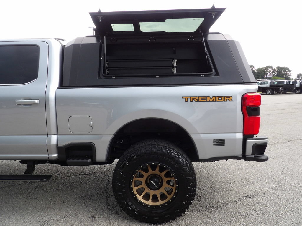 Used 2023 Ford F250 Platinum w/ Tremor Off-Road Package AWD/4WD image 52