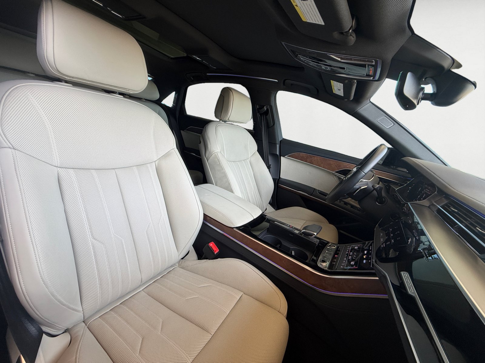 Used 2024 Audi A8 L 3.0T AWD/4WD image 15
