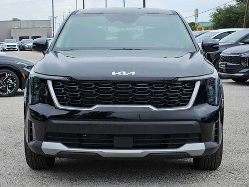 Used 2026 Kia Sorento LX FWD image 8