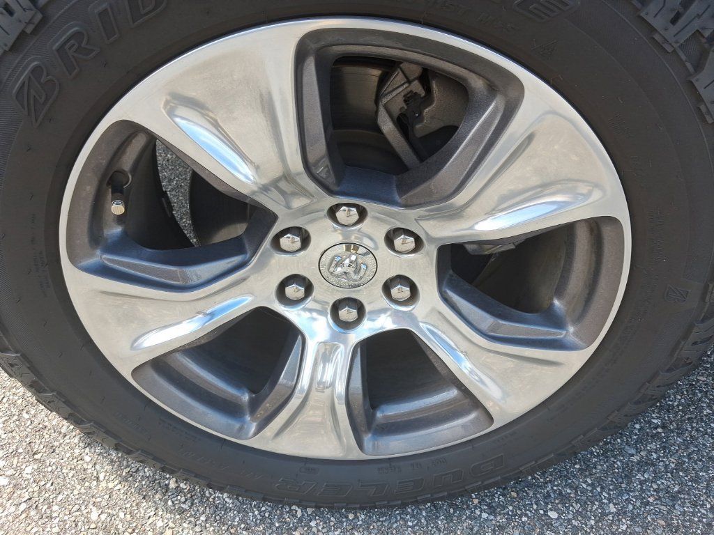 Used 2020 RAM 1500 Laramie AWD/4WD image 19
