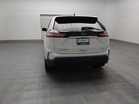 Used 2019 Ford Edge SE FWD image 6