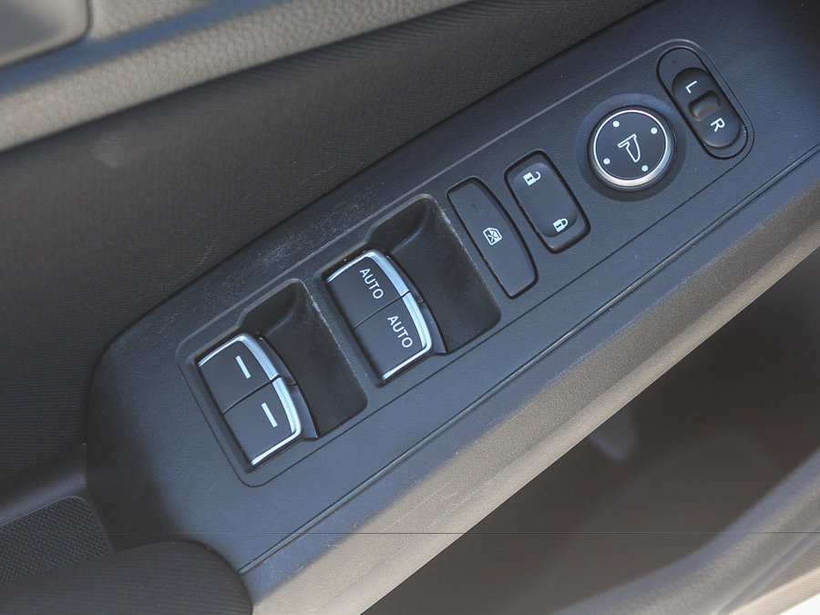 Certified 2025 Honda Civic LX image 21
