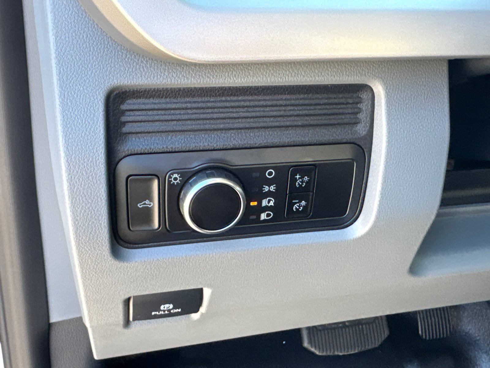 New 2027 Ford F350 XL w/ Camper Package RWD image 33