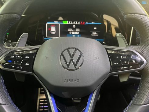 Certified 2025 Volkswagen Golf w/ Euro Stye Package image 20