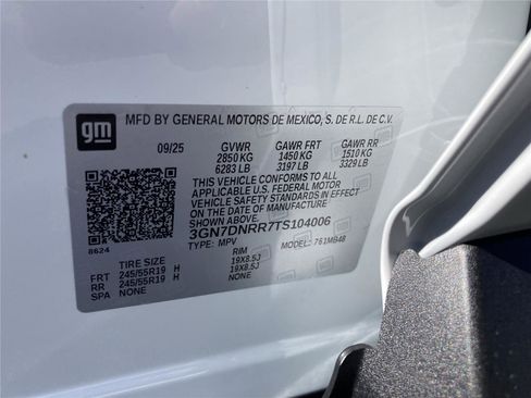 New 2026 Chevrolet Equinox EV LT image 31