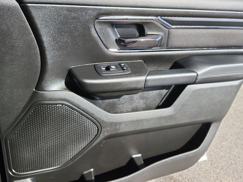Used 2024 RAM 1500 Big Horn AWD/4WD image 17
