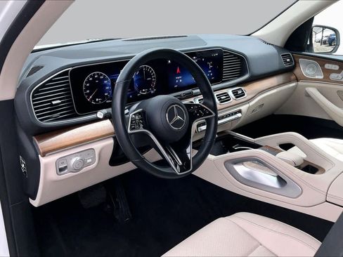 Certified 2025 Mercedes-Benz GLE 450e 4MATIC image 18