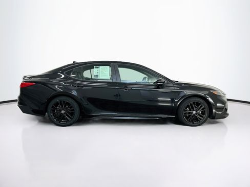 Used 2025 Toyota Camry SE FWD image 10