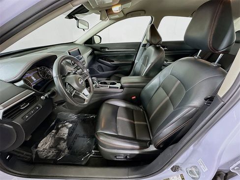 Used 2024 Nissan Altima 2.5 SR image 15