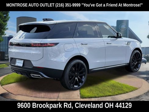 New 2026 Land Rover Range Rover Sport SE AWD/4WD image 6
