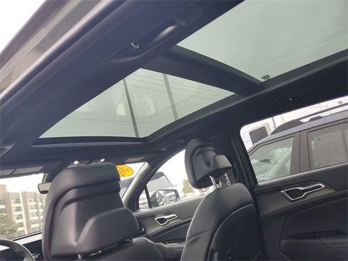 Used 2025 Kia Sportage X-Line w/ Premium Package image 10