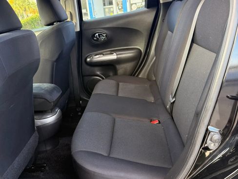 Used 2014 Nissan Juke S FWD image 21