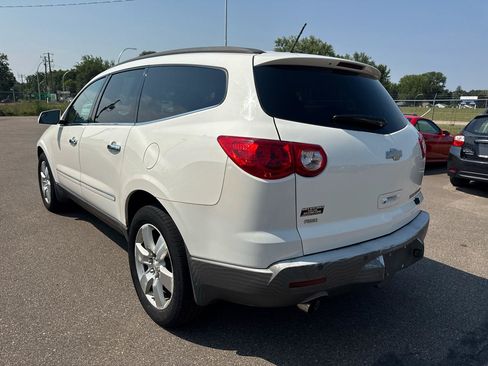 Used 2011 Chevrolet Traverse LTZ AWD/4WD image 7