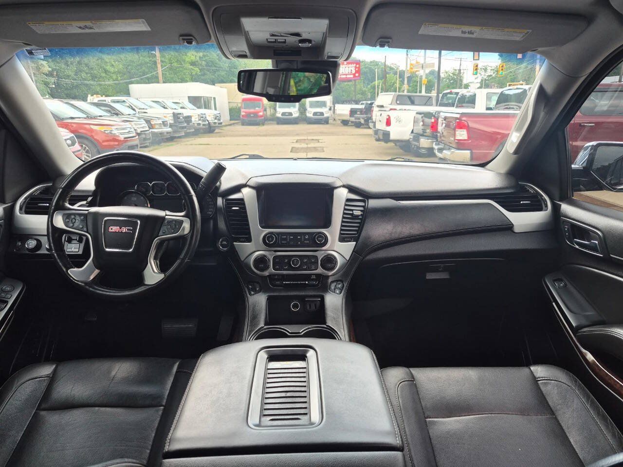 Used 2016 GMC Yukon SLT w/ Open Road Package AWD/4WD image 10