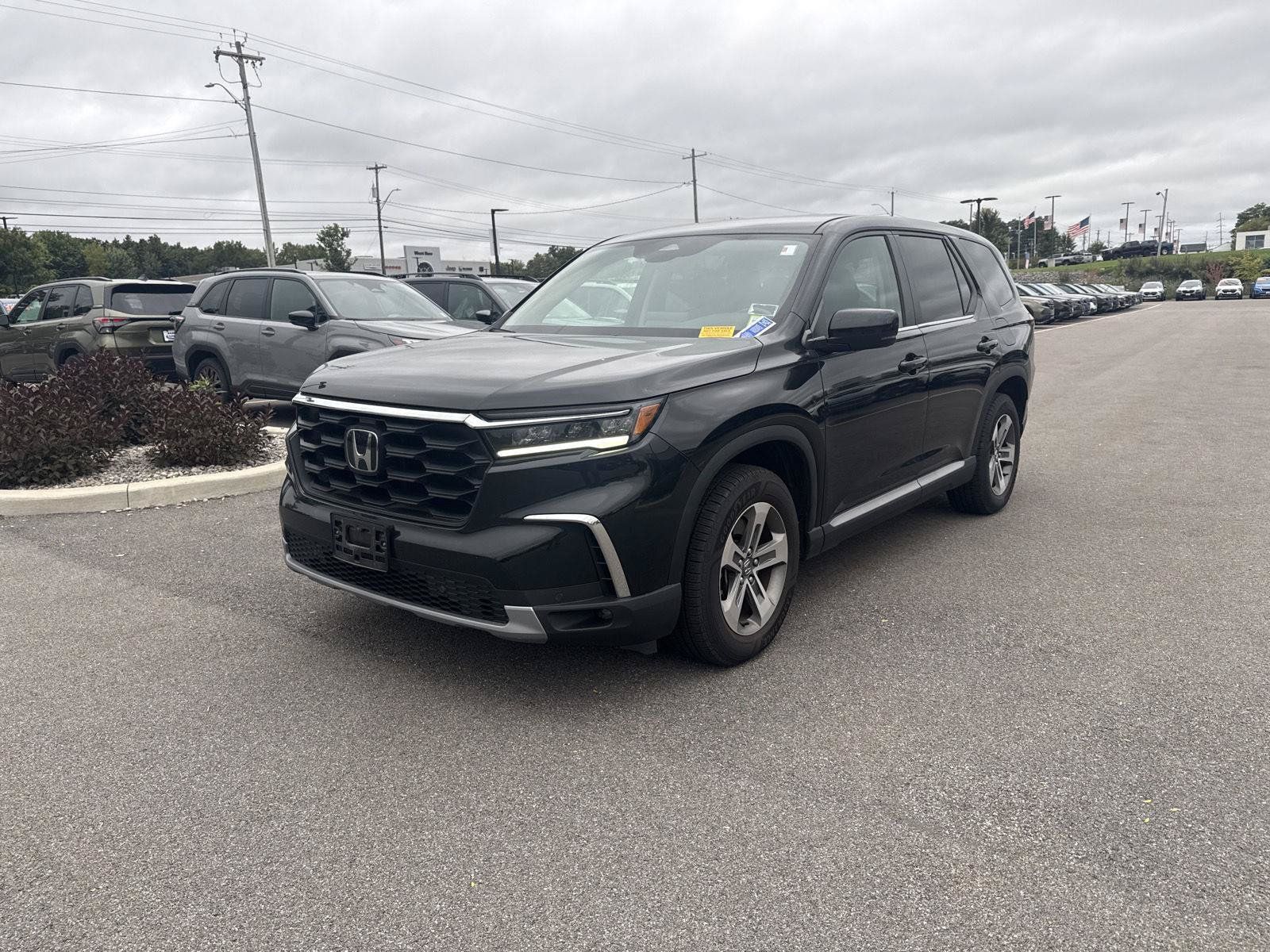 Used 2023 Honda Pilot EX-L image 6