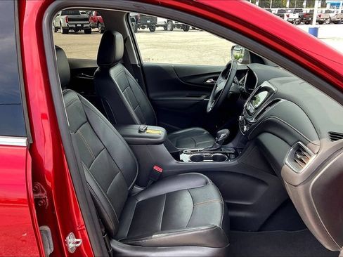 Used 2023 Chevrolet Equinox Premier FWD image 16