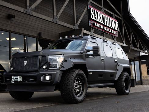 Used 2016 Ford F450 XLT w/ XLT Interior Package image 2