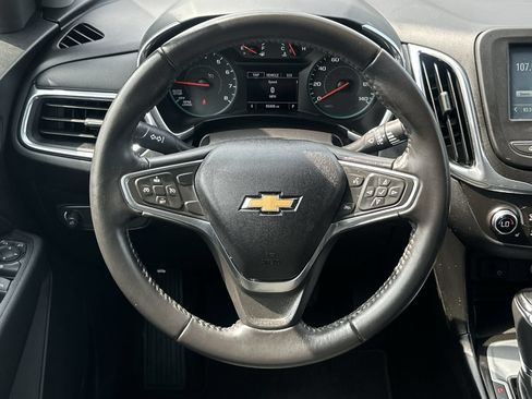 Used 2018 Chevrolet Equinox LT FWD image 19