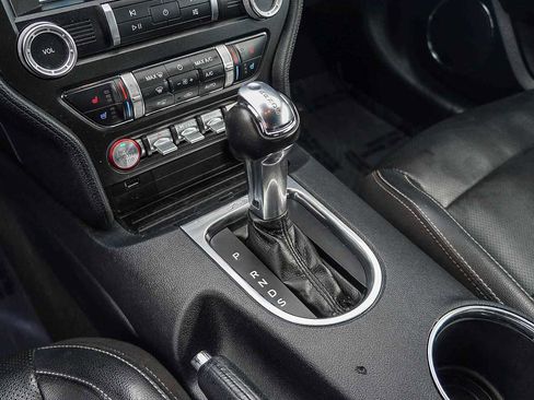Used 2022 Ford Mustang Premium image 22