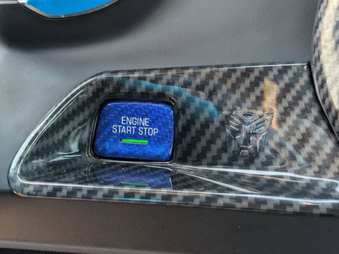 Used 2018 Chevrolet Camaro SS w/ LPO, Ground Effects Package RWD image 18