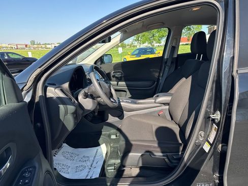 Used 2016 Honda HR-V LX image 30
