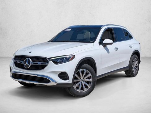 Certified 2023 Mercedes-Benz GLC 300 image 1