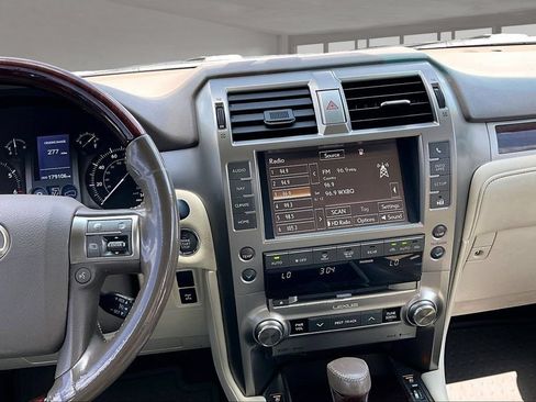 Used 2016 Lexus GX 460 w/ Premium Package AWD/4WD image 6