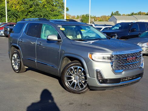 Used 2023 GMC Acadia Denali w/ Denali Ultimate Package image 25