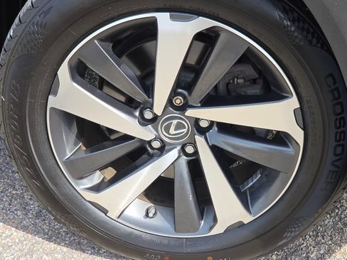 Used 2018 Lexus NX 300h AWD w/ Premium Package image 22