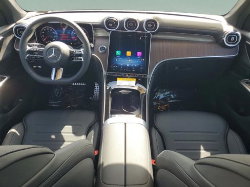 Used 2026 Mercedes-Benz GLC 300 image 13