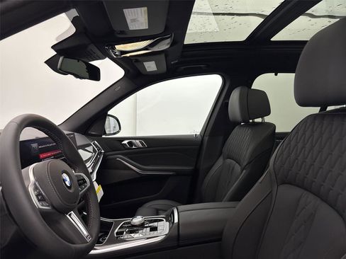 New 2026 BMW X5 M60i image 24