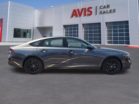Used 2025 Honda Accord SE image 5