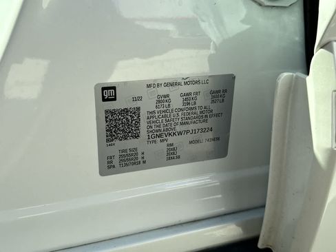 Used 2023 Chevrolet Traverse Premier AWD/4WD image 24