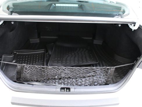 Used 2025 Toyota Camry SE w/ Convenience Package FWD image 25