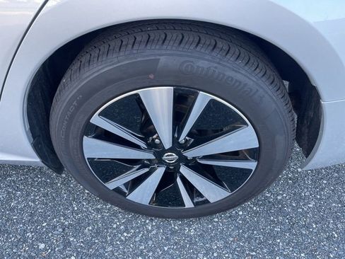 Used 2022 Nissan Altima 2.5 SV image 9