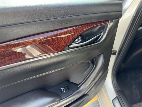 Used 2014 Cadillac CTS Luxury image 29