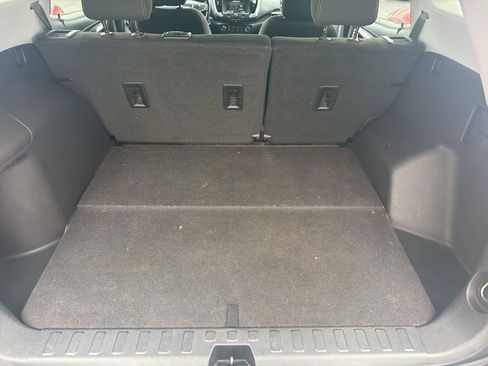 Used 2021 GMC Terrain SLE FWD image 7