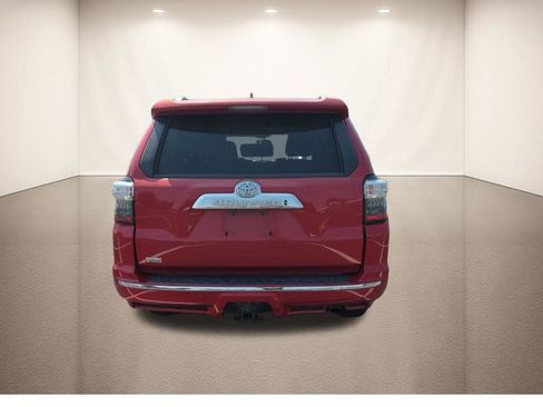 Used 2015 Toyota 4Runner Limited image 8