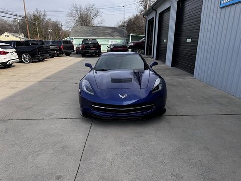 Used 2017 Chevrolet Corvette Stingray Coupe w/ 1LT image 4