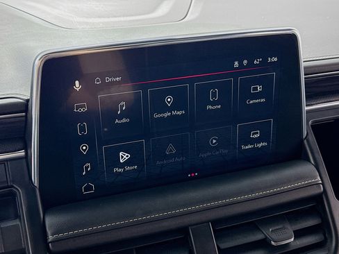 Used 2023 GMC Yukon SLT w/ SLT Premium Package image 19