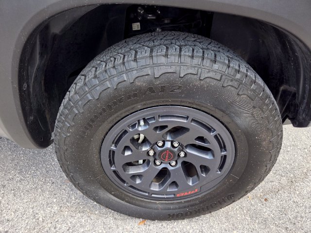 Used 2026 Nissan Frontier PRO-4X AWD/4WD image 10