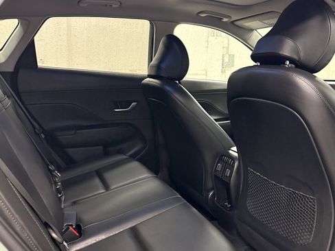 Used 2024 Hyundai Kona Limited image 20