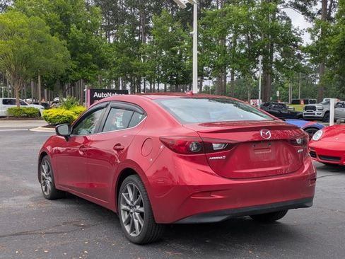 Used 2018 MAZDA MAZDA3 Touring FWD image 8