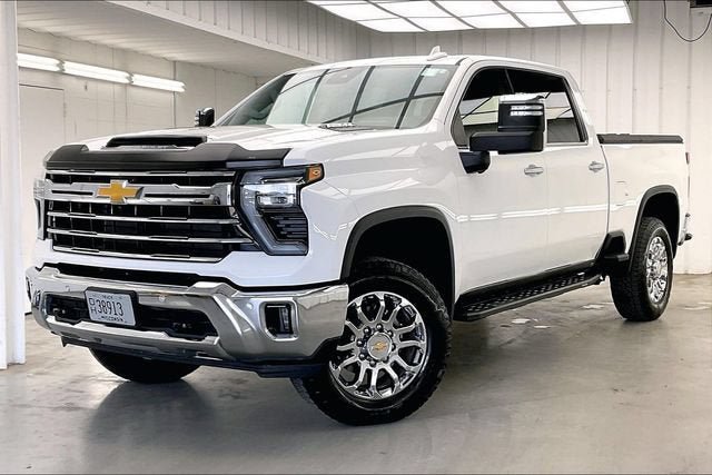 Certified 2024 Chevrolet Silverado 3500 LTZ w/ LTZ Plus Package AWD/4WD image 2