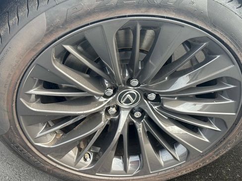 Used 2018 Lexus LS 500 w/ Luxury Package image 10