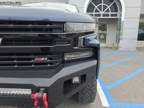 Used 2020 Chevrolet Silverado 1500 LT Trail Boss AWD/4WD image 10