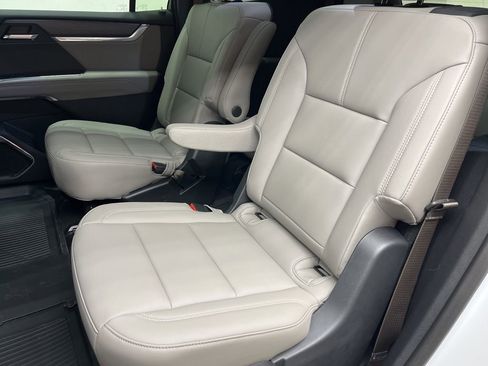 New 2026 GMC Acadia Elevation w/ Elevation Premium Package FWD image 6